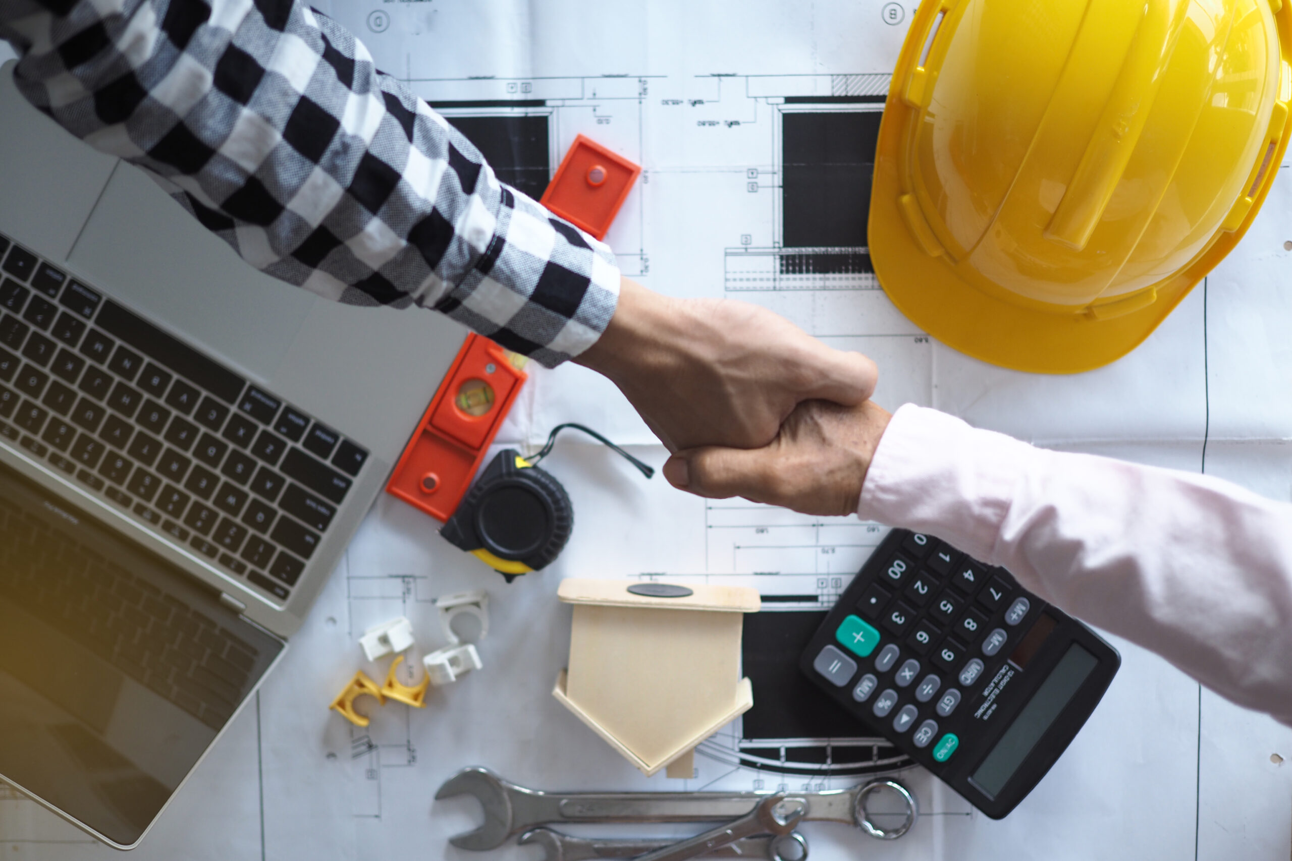 Hand,In,Hand,Between,Project,Contractors,And,Customers,Due,To